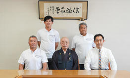 硬式野球部が当局を訪問しました